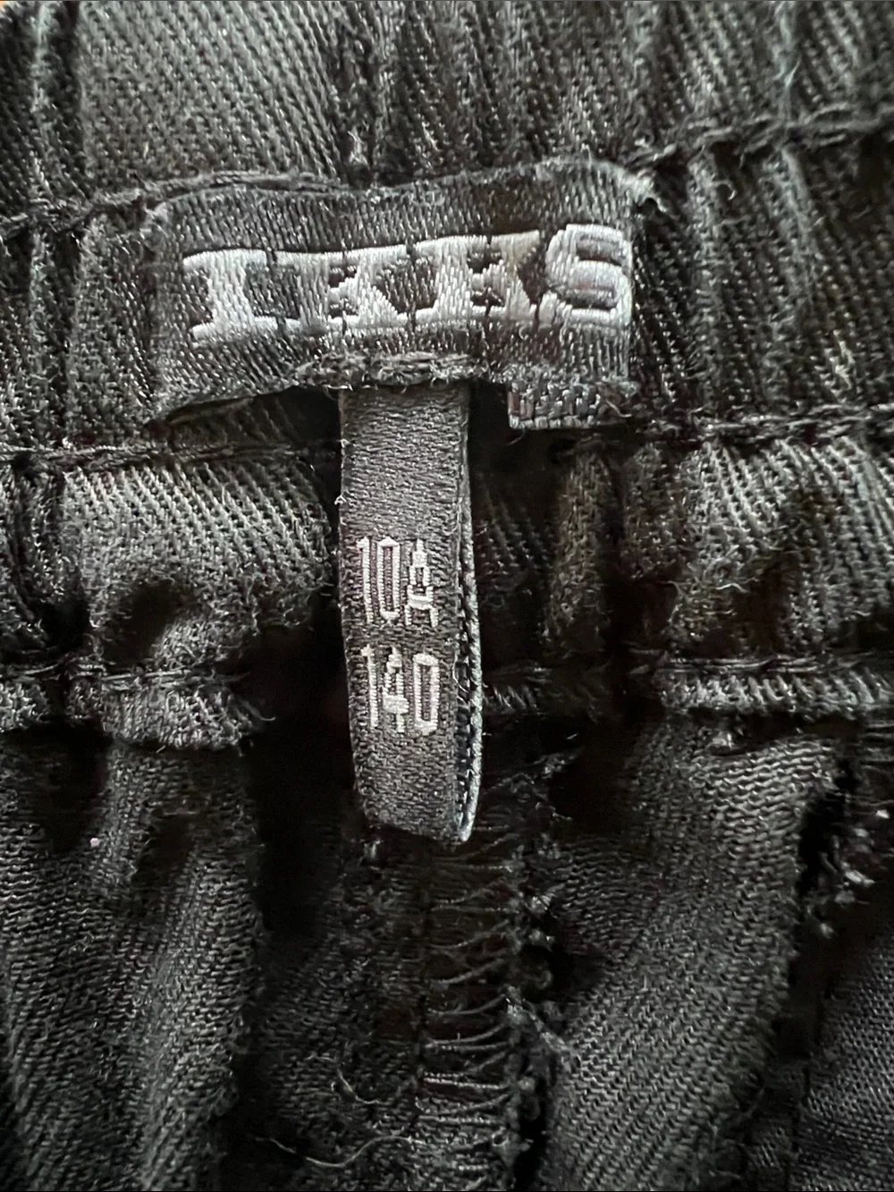 Ikks their elasticated